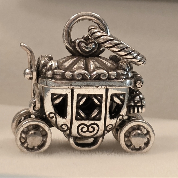 Brighton Vintage Retired Princess Carriage hanging Charm - Picture 8 of 10